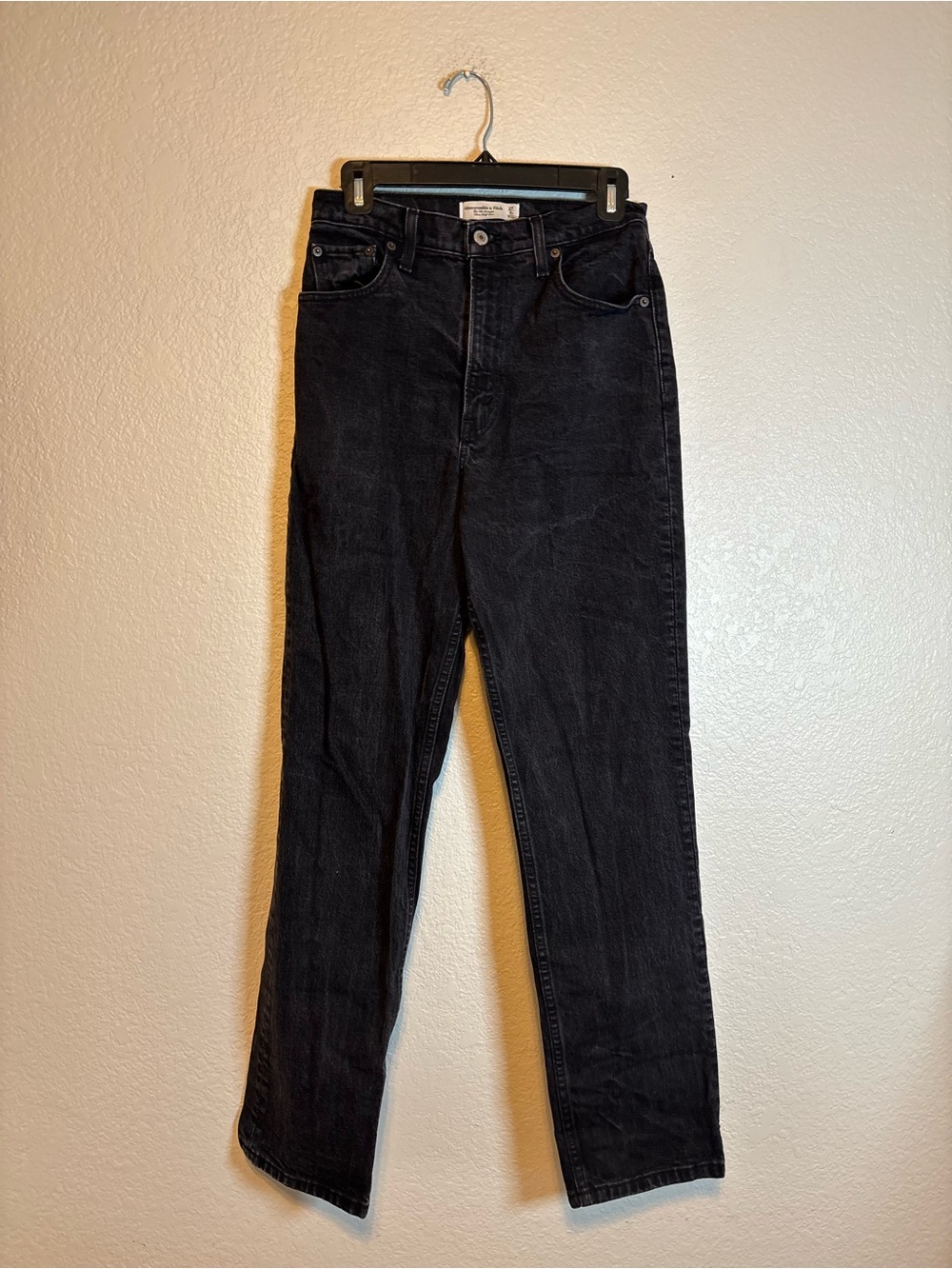 Abercrombie & Fitch The 90s Straight Ultra High Rise 27 / 4 Black Jeans